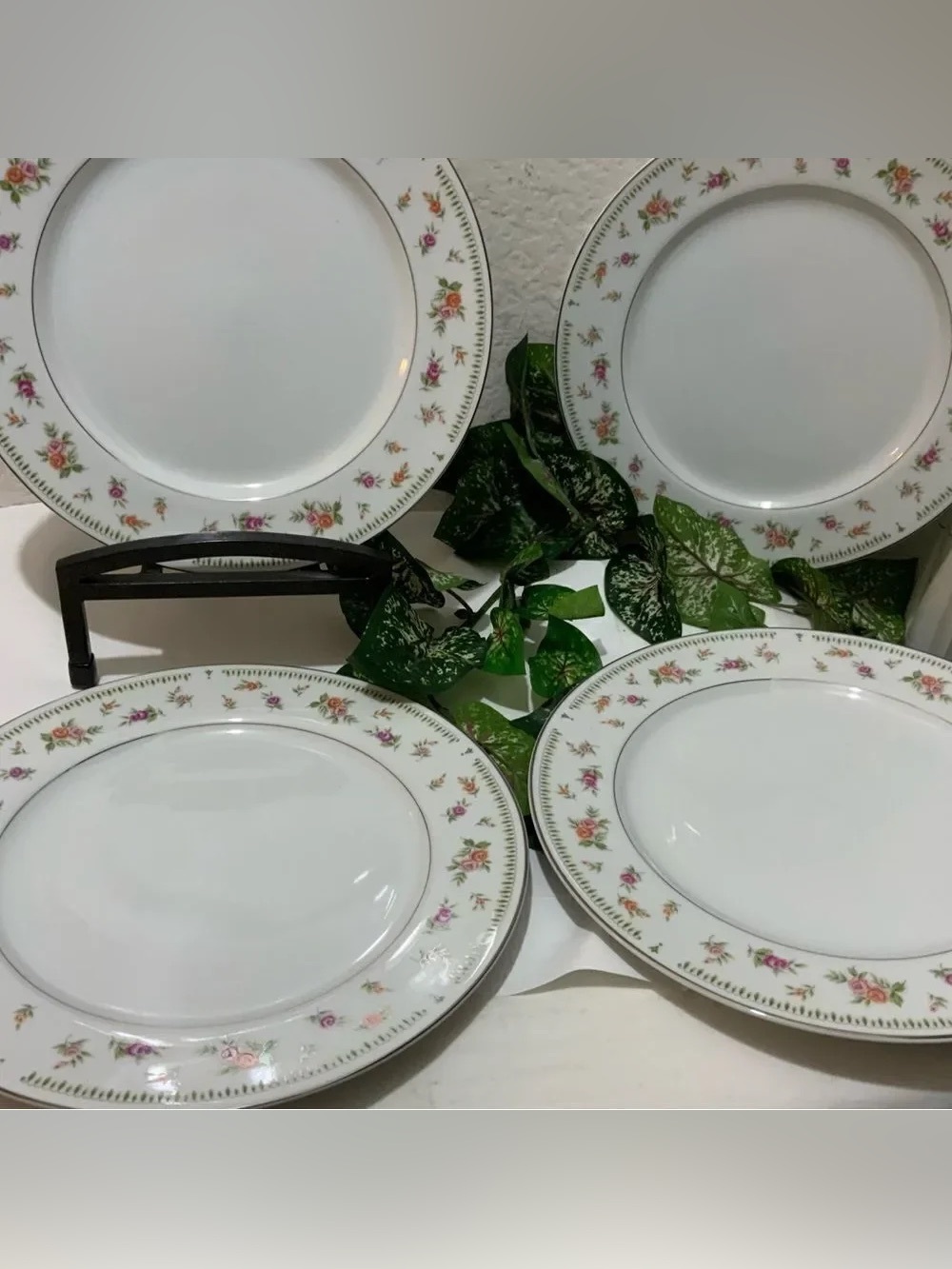 Classic Floral Dinner Plates - White with Pink & Gold Accent